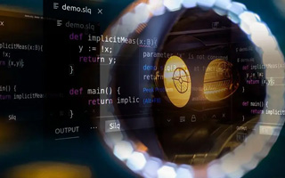 雅安 api php源码,下载的php源码怎么运行呢？